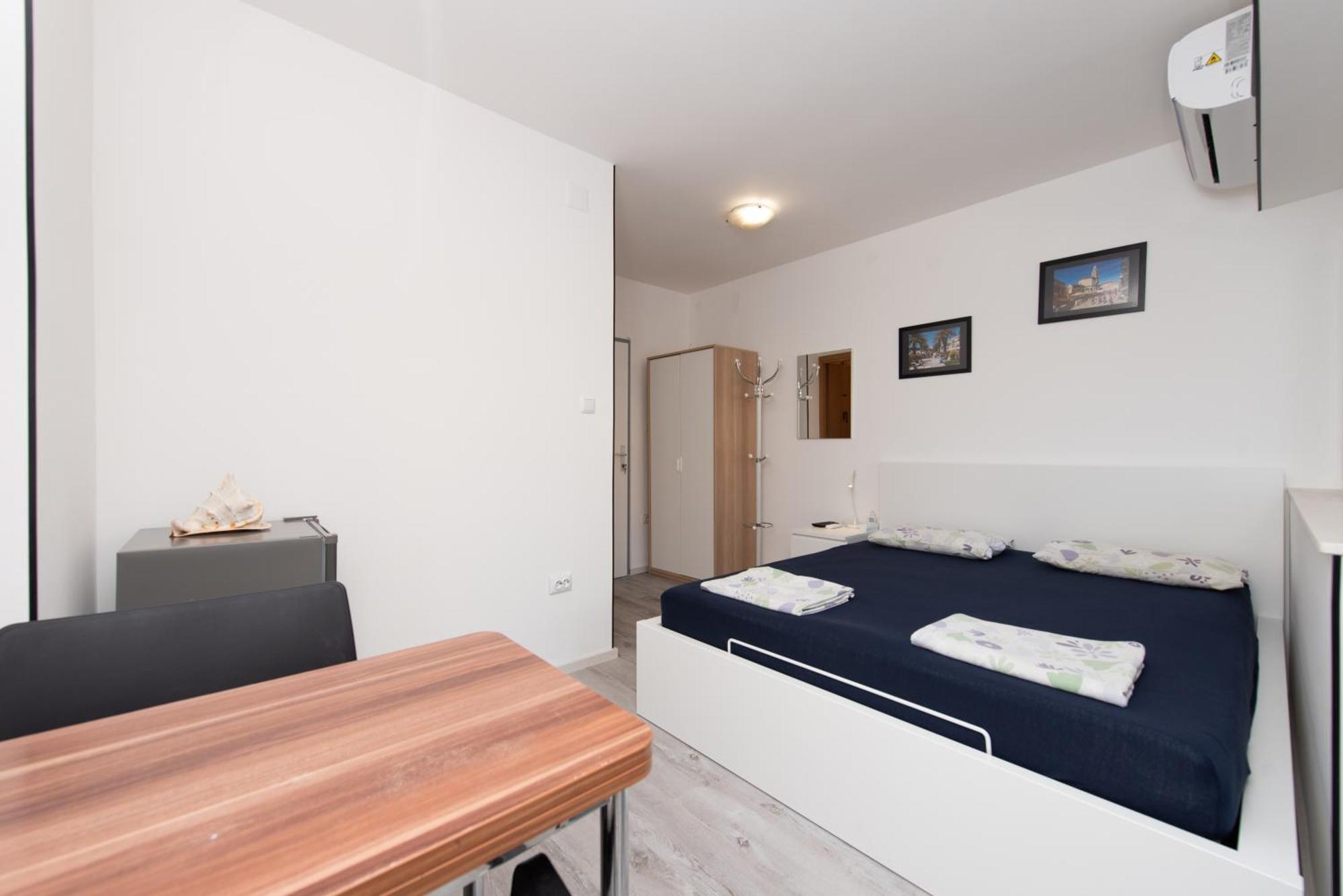 Laghanini Apartments Split Exterior photo